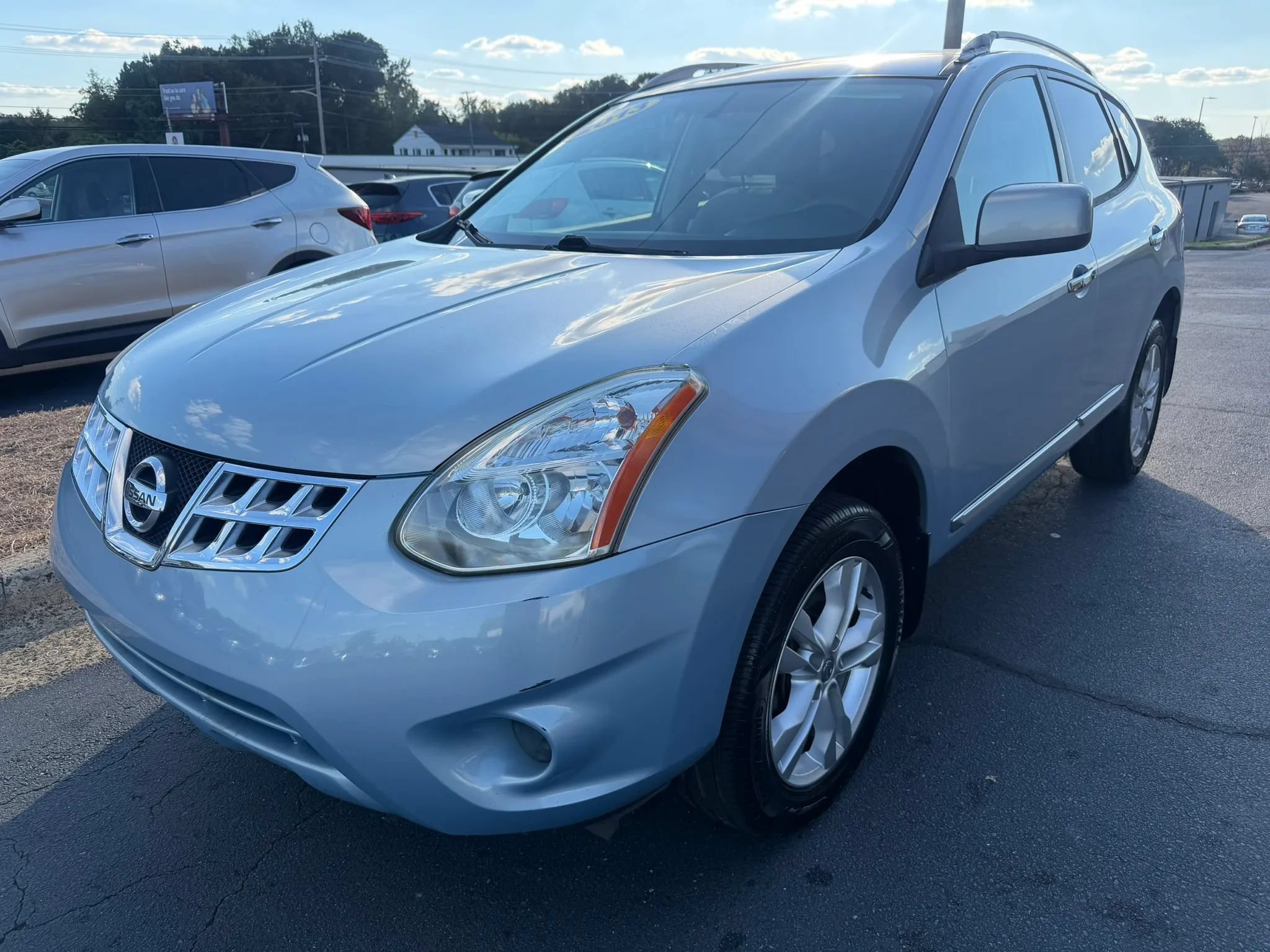 Used 2013 Nissan Rogue SV FWD image 3