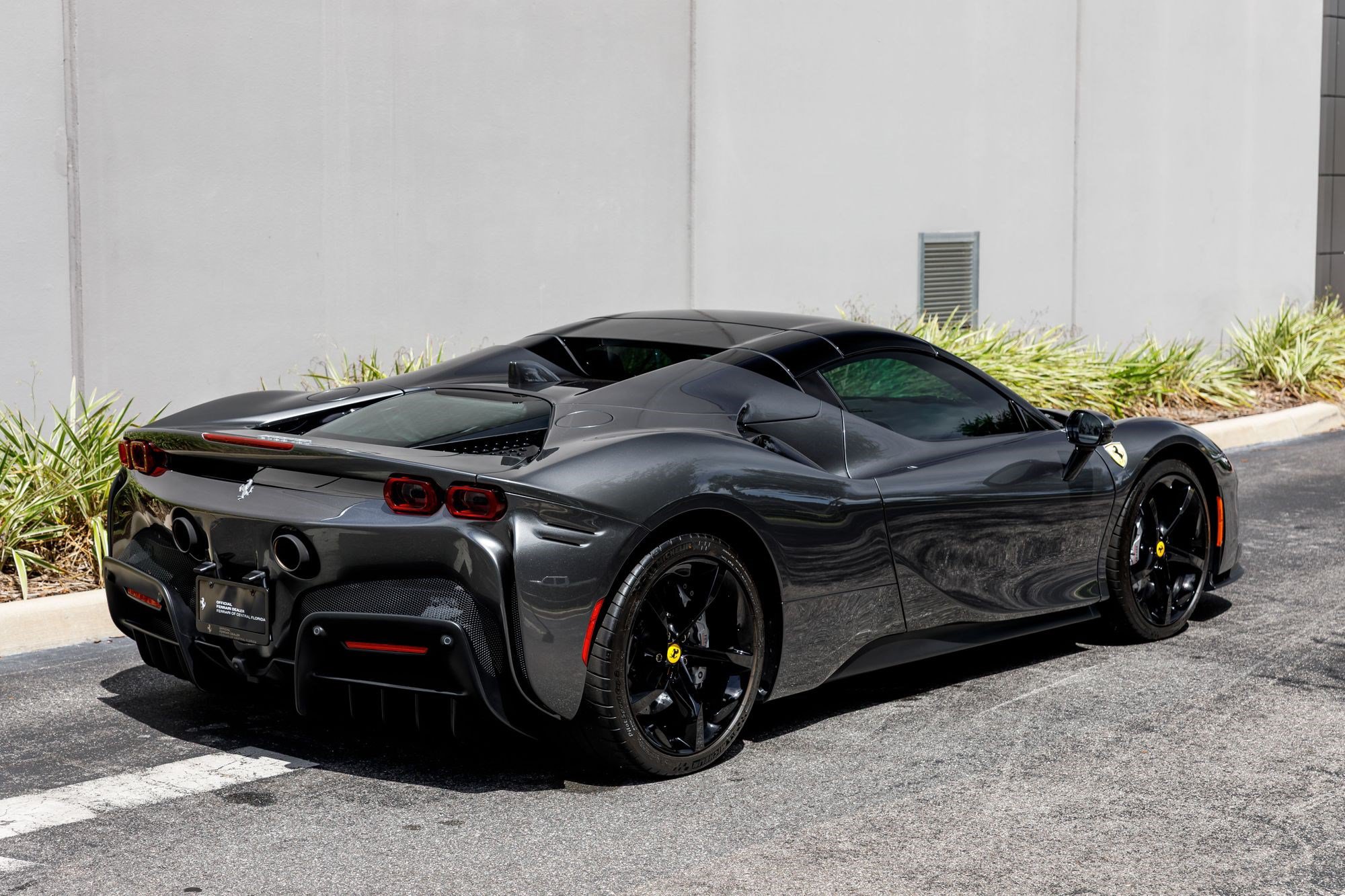 Used 2024 Ferrari SF90 Spider AWD/4WD image 5