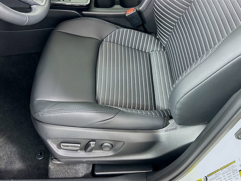 Used 2026 Toyota Corolla Cross XSE w/ Convenience Package image 20