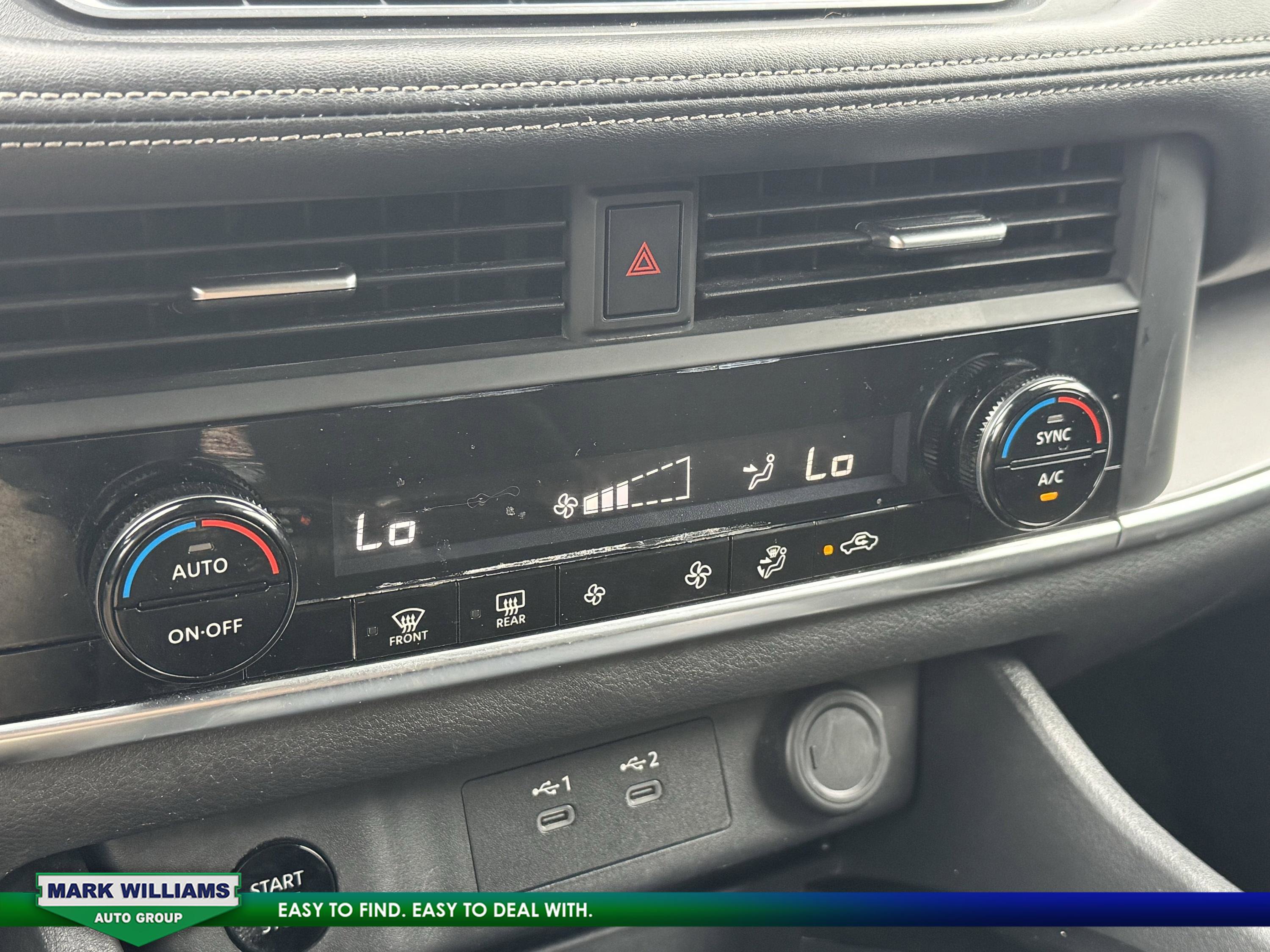 Used 2024 Nissan Rogue SV image 19