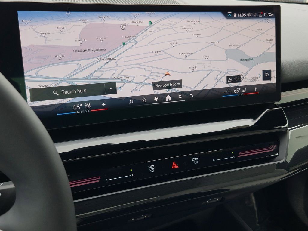 Certified 2025 BMW 530i image 14