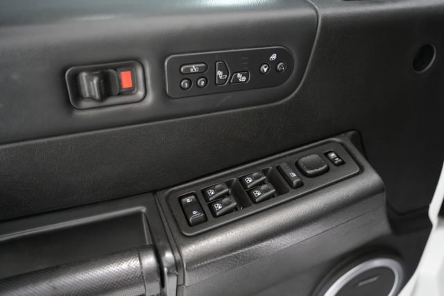 Used 2005 HUMMER H2 w/ Preferred Equipment Group AWD/4WD image 10