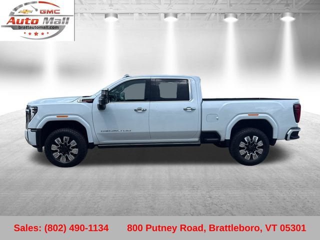 Used 2026 GMC Sierra 3500 Denali w/ Denali Reserve Package AWD/4WD image 2