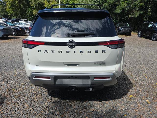 Used 2023 Nissan Pathfinder Platinum AWD/4WD image 9