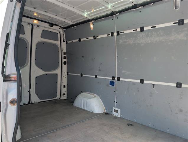 Used 2020 Mercedes-Benz Sprinter 2500 image 21