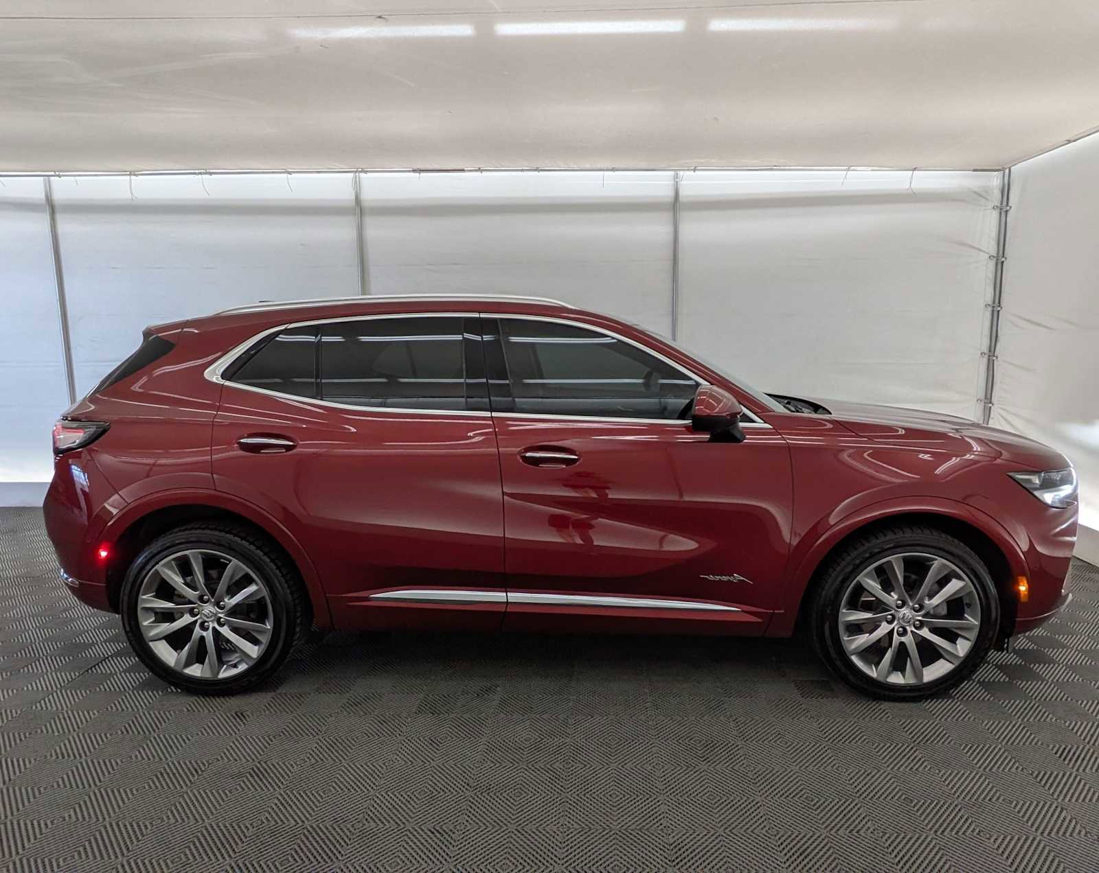 Used 2022 Buick Envision Avenir w/ Technology Package II image 7