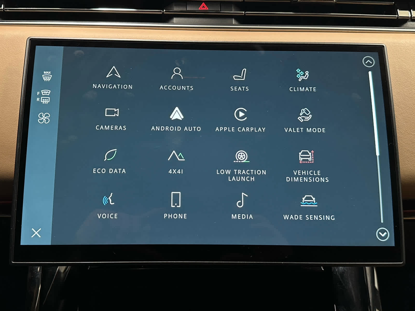 Used 2024 Land Rover Range Rover Sport SE image 34