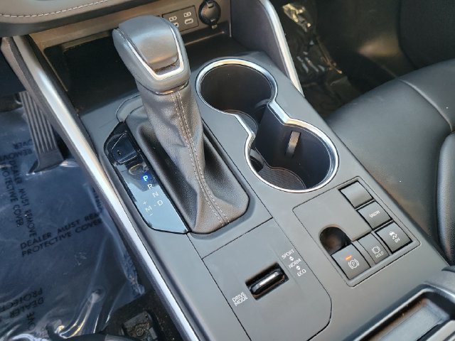 Used 2023 Toyota Highlander XLE FWD image 29