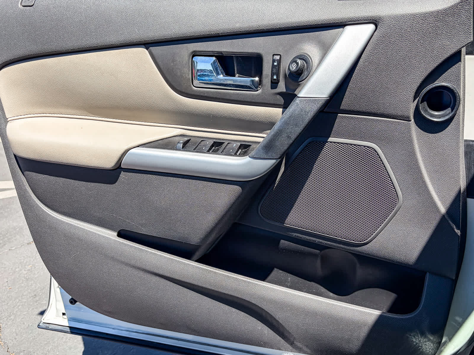 Used 2013 Ford Edge SEL FWD image 20