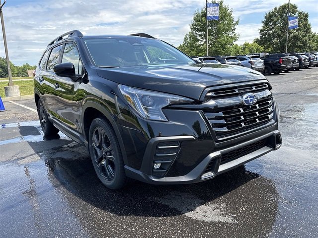 Used 2025 Subaru Ascent Bronze Edition w/ Onyx Package image 2