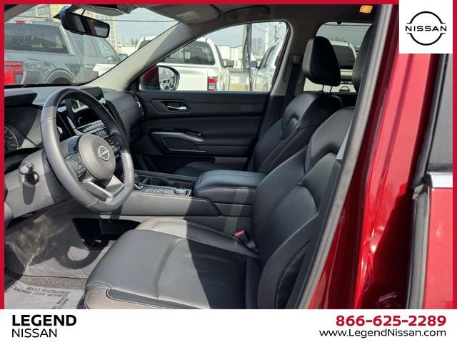 Used 2023 Nissan Pathfinder SL image 13