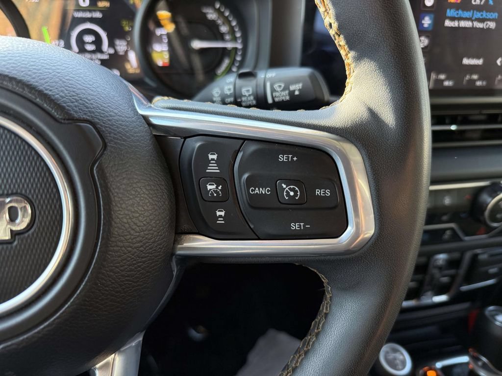 Used 2024 Jeep Wrangler Unlimited Sahara AWD/4WD image 23