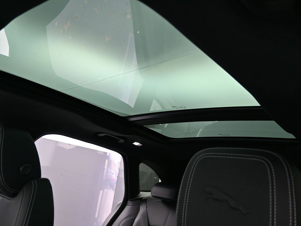 New 2026 Jaguar F-PACE R-Dynamic S image 28