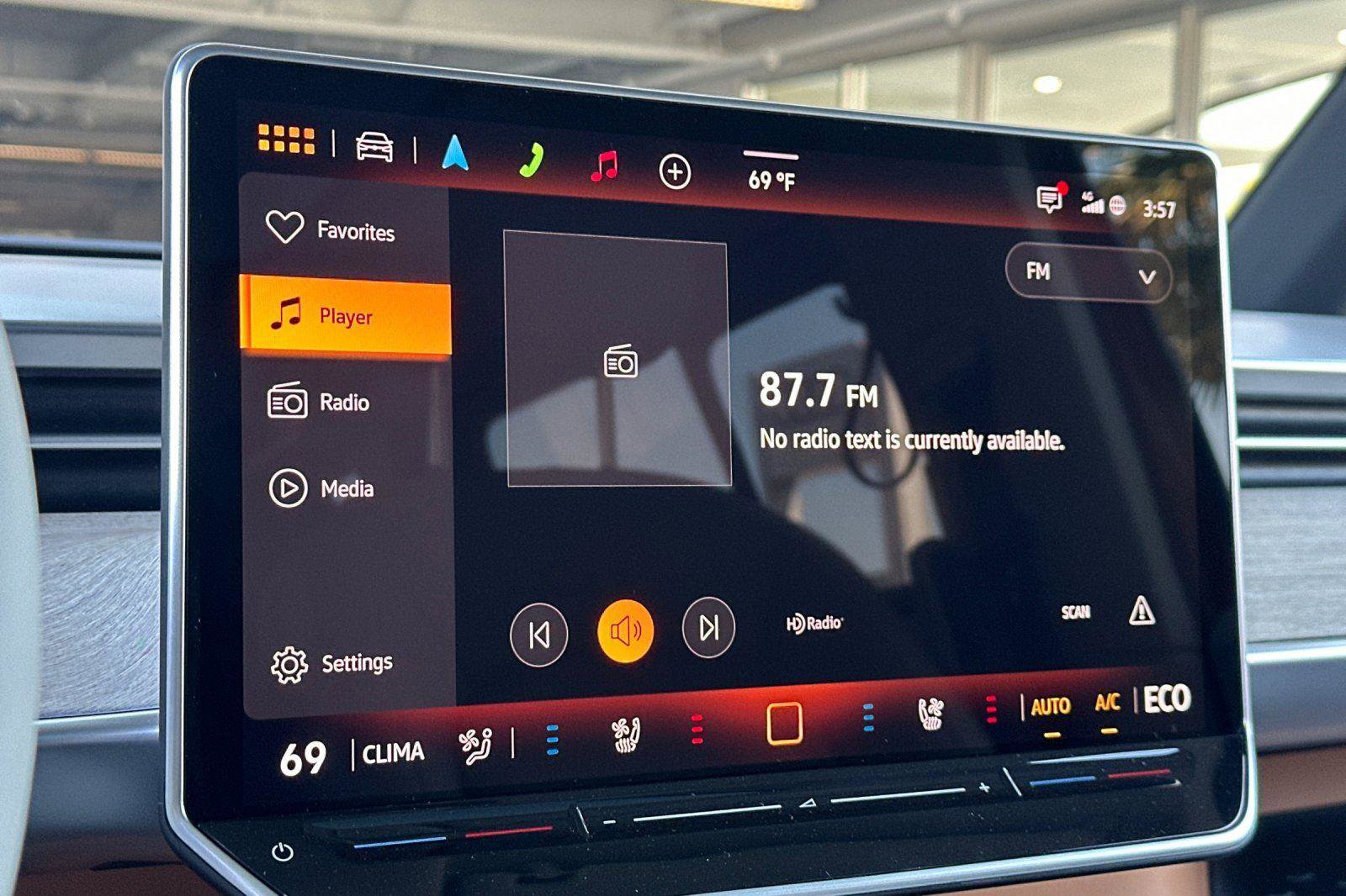 New 2025 Volkswagen ID. Buzz Pro S Plus image 17