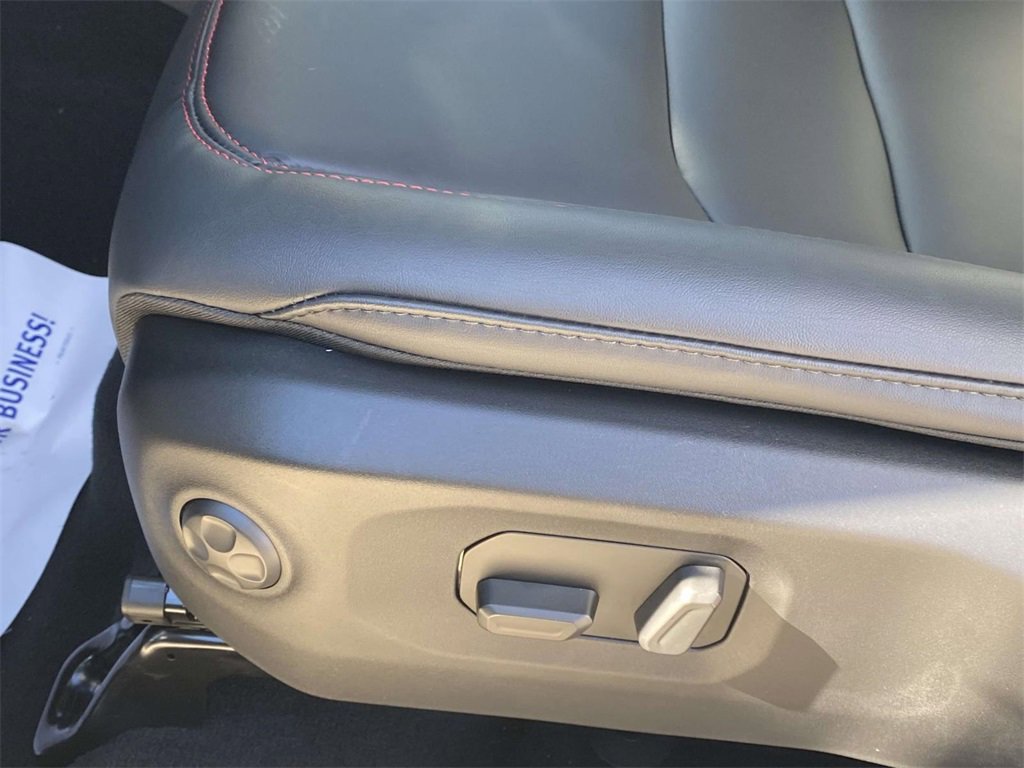 New 2025 Jeep Gladiator Rubicon image 13