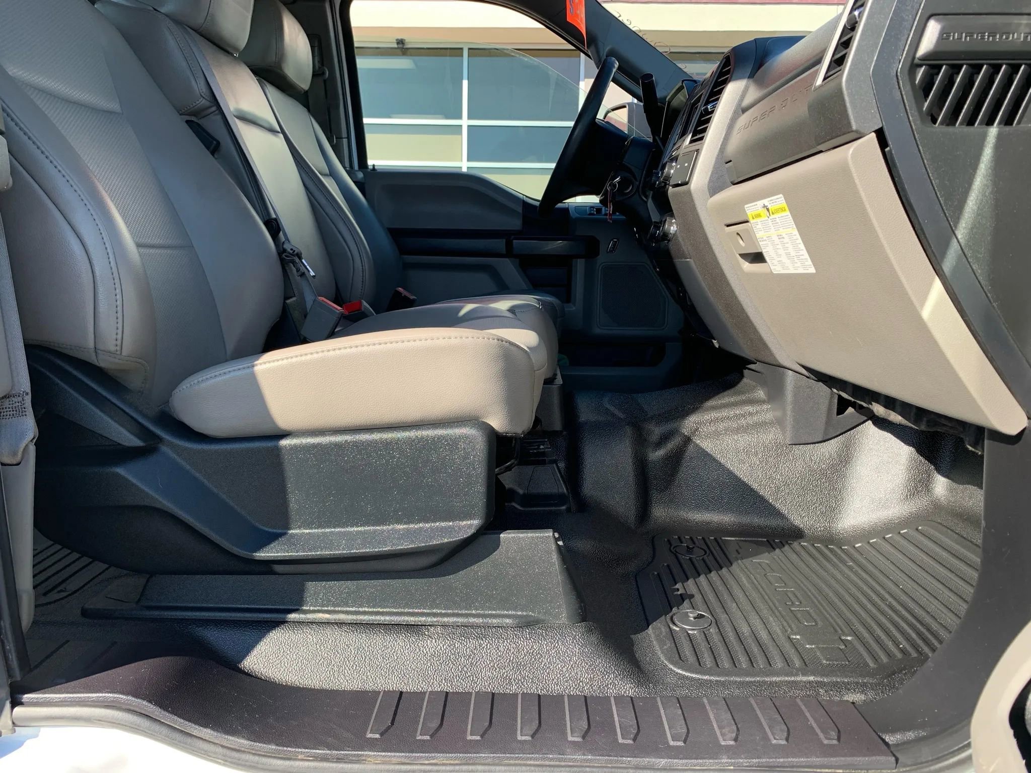 Used 2019 Ford F550 2WD SuperCab Super Duty image 27