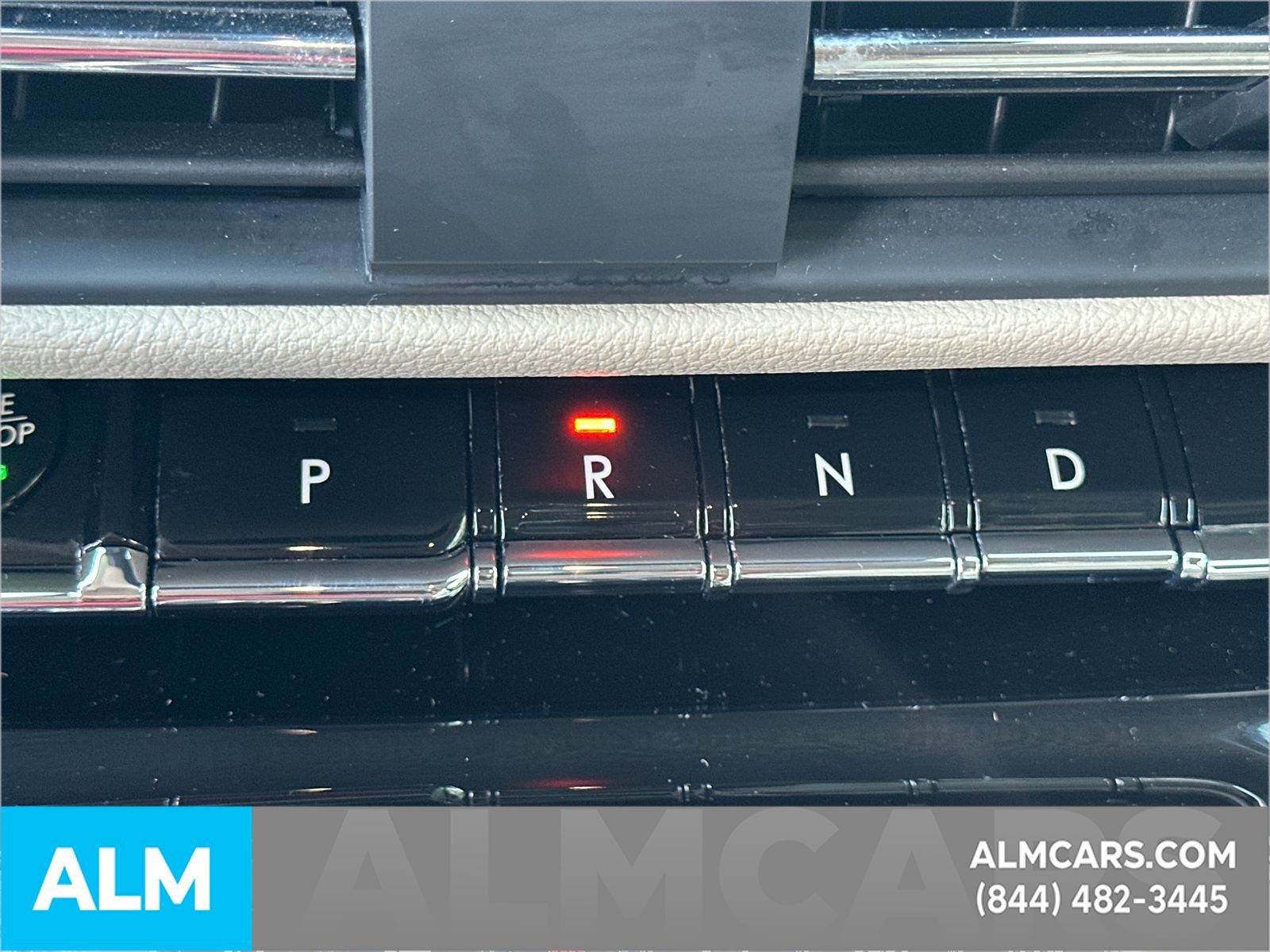 Used 2025 Lincoln Corsair Grand Touring AWD/4WD image 36