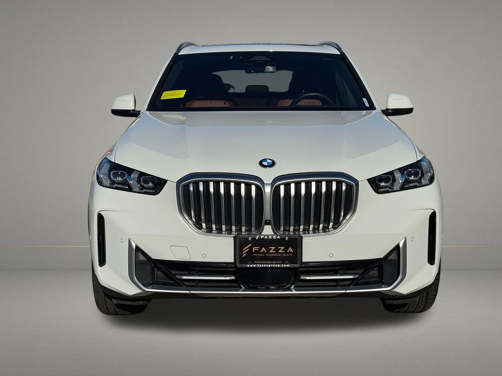 Used 2024 BMW X5 xDrive40i w/ Premium Package image 9