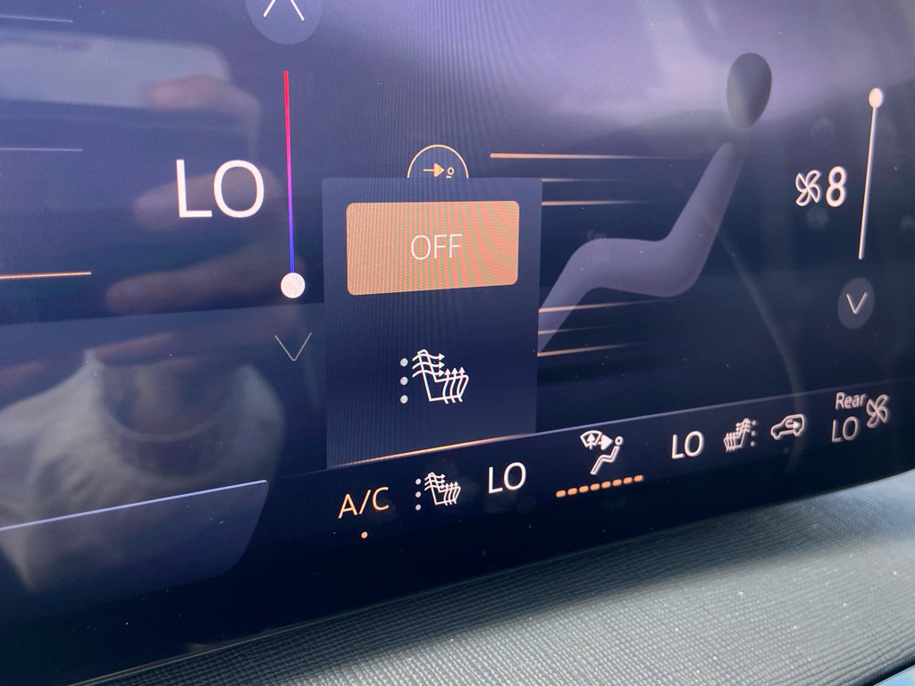 Used 2025 Buick Enclave Preferred FWD image 18