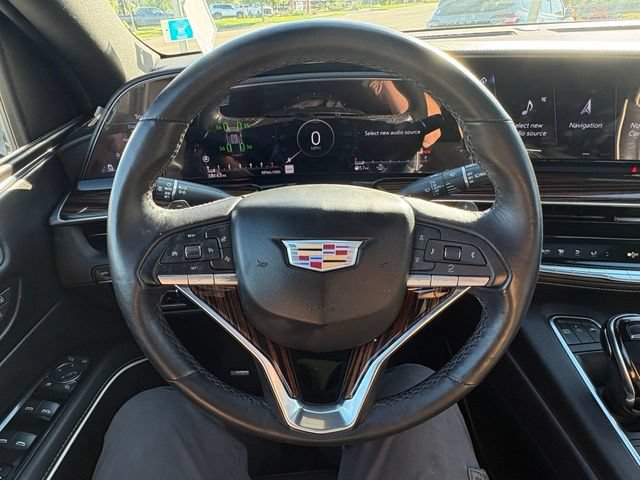 Used 2023 Cadillac Escalade ESV Premium Luxury AWD/4WD image 13