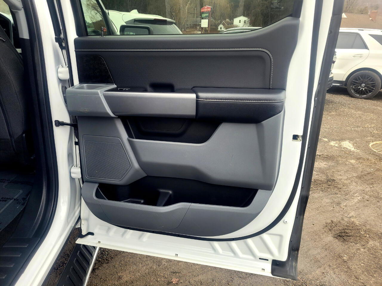 Used 2021 Ford F150 XLT w/ Equipment Group 302A High image 31