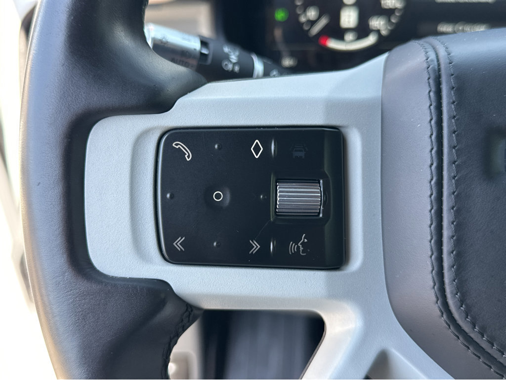 Used 2022 Land Rover Defender 110 X-Dynamic HSE image 22