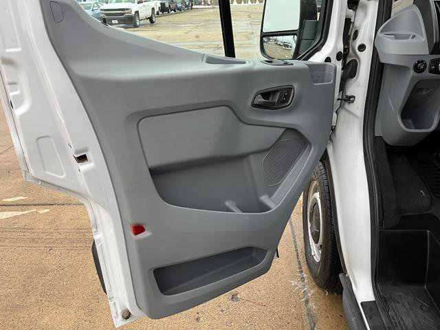 Used 2016 Ford Transit 350 XL image 17