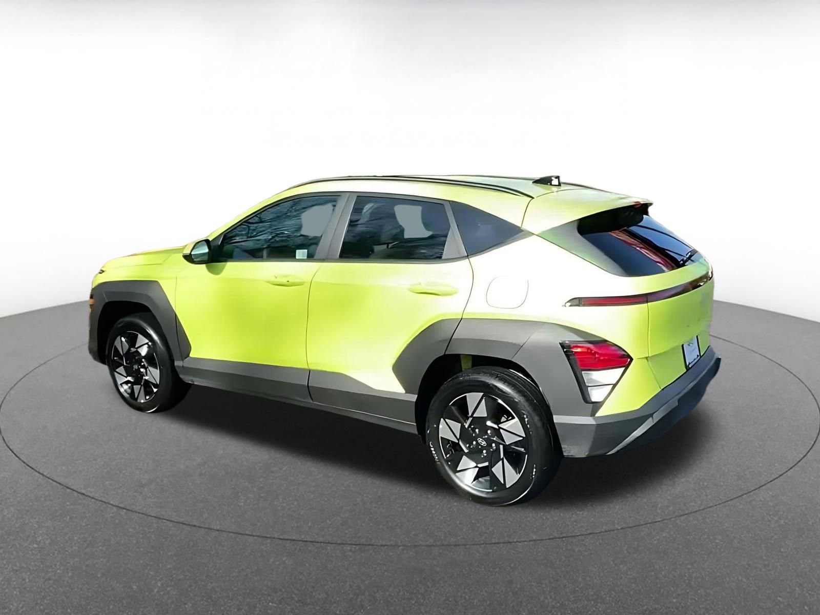 Used 2025 Hyundai Kona SEL image 11