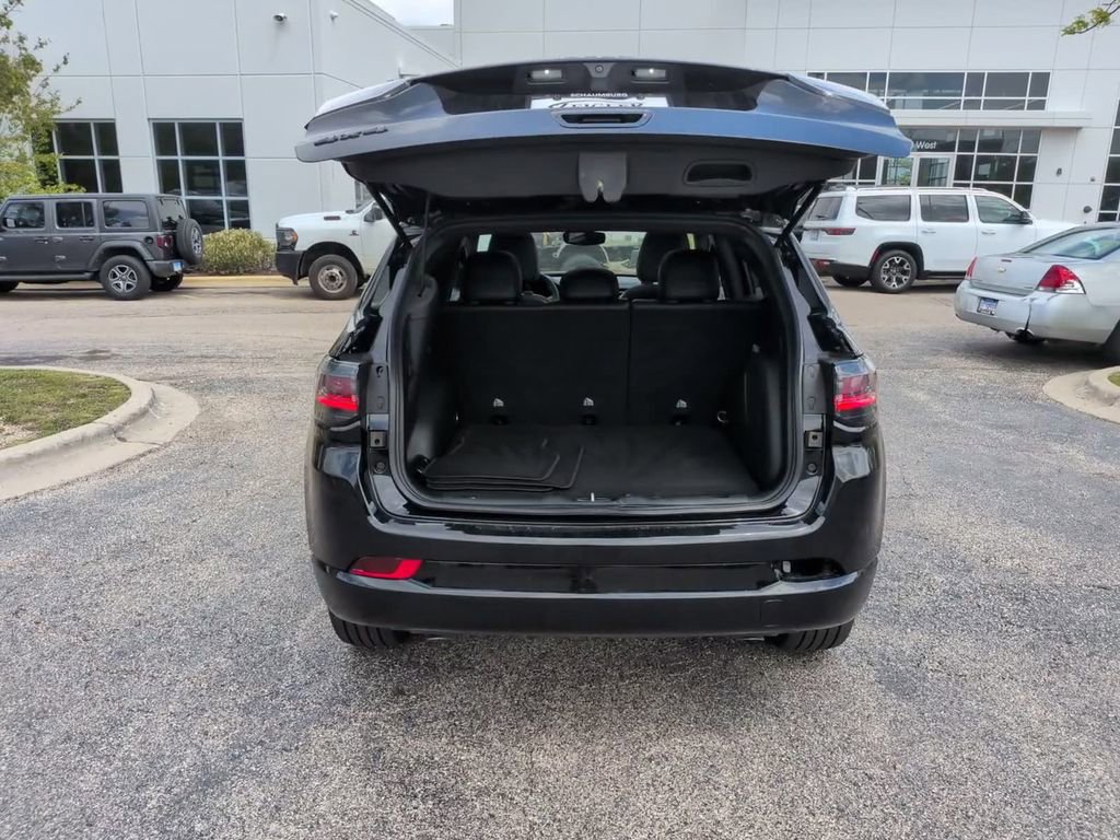 Used 2023 Jeep Compass High Altitude AWD/4WD image 8