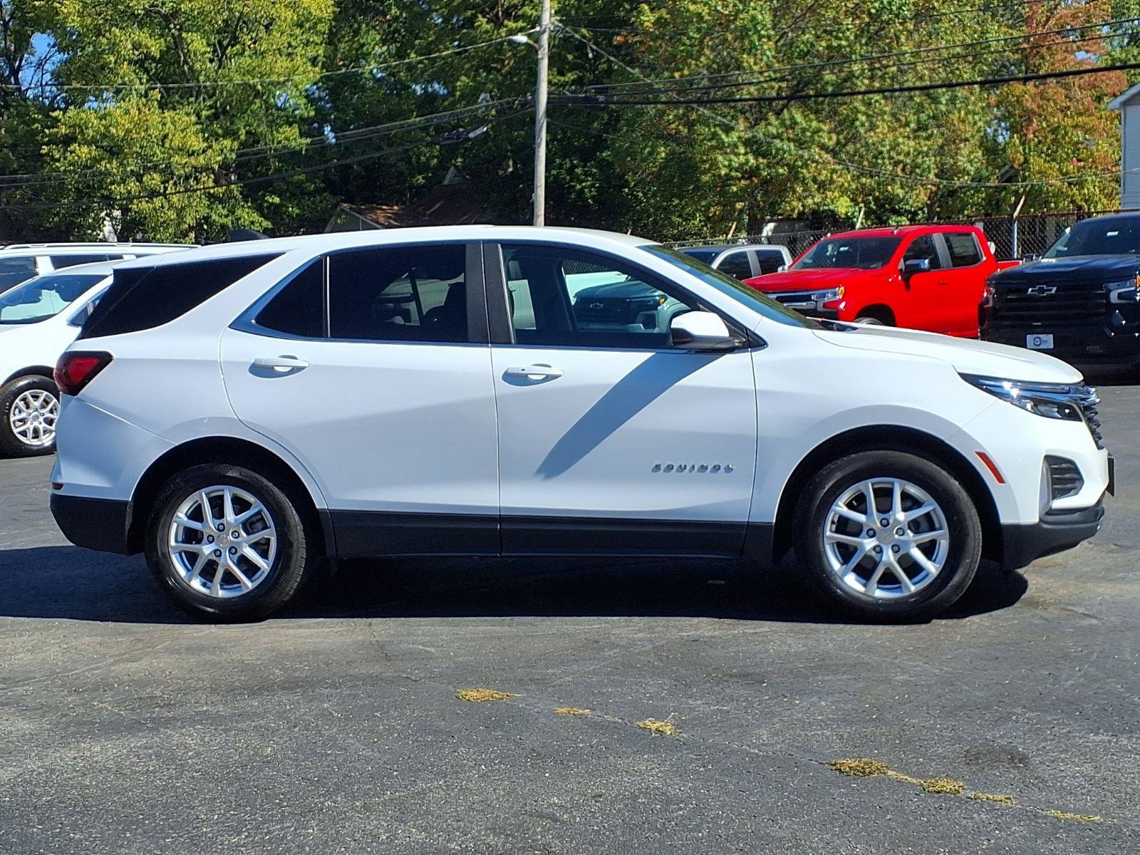 Used 2024 Chevrolet Equinox LT FWD image 8