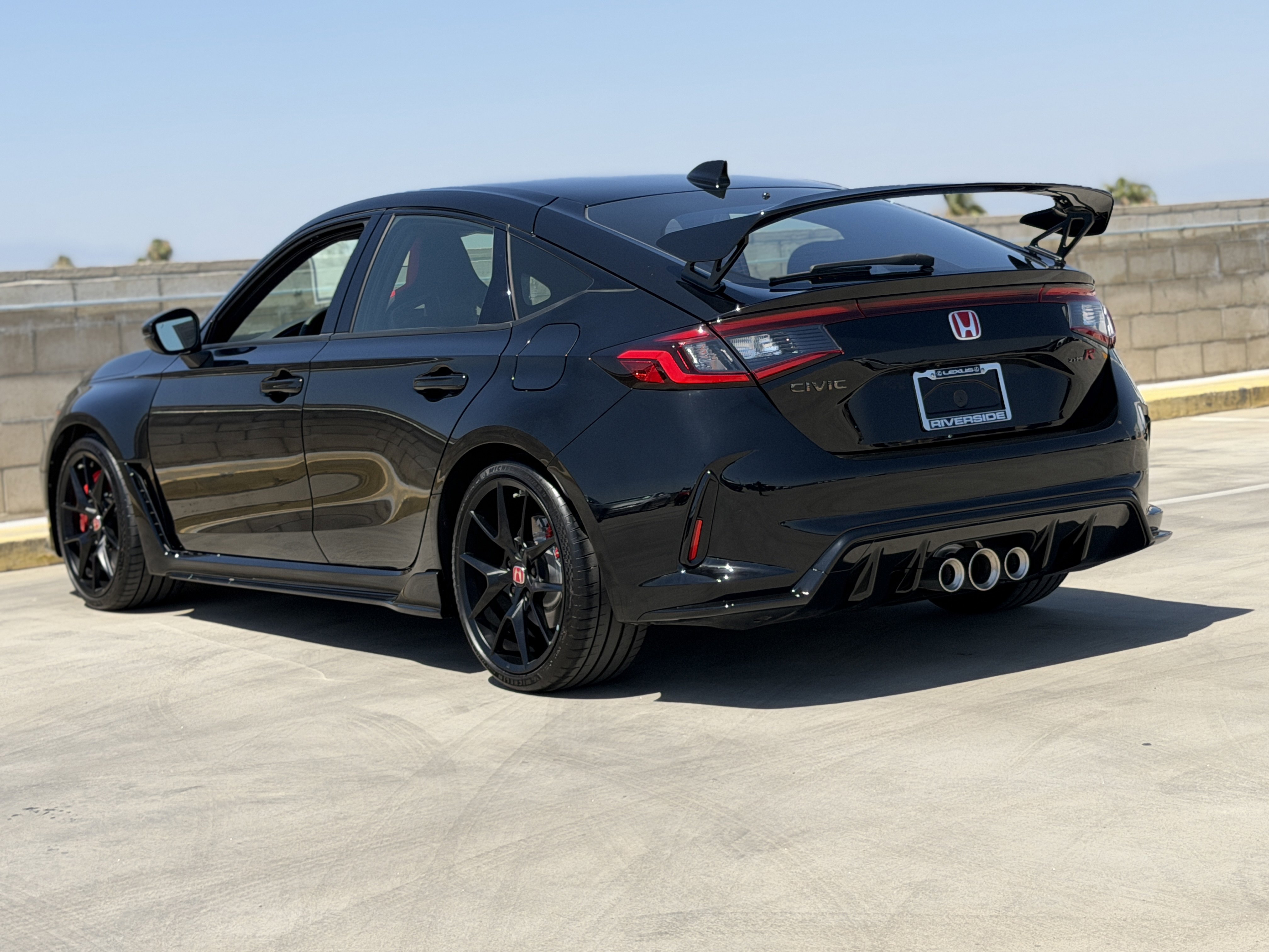 Used 2025 Honda Civic Type R image 8