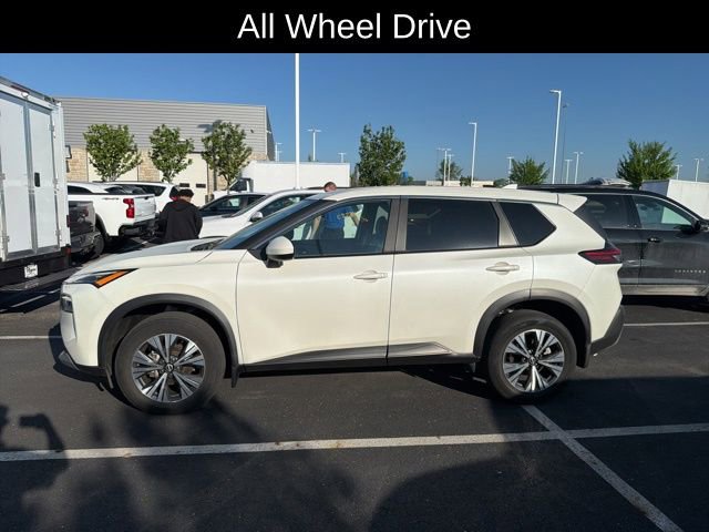 Used 2023 Nissan Rogue SV AWD/4WD image 9