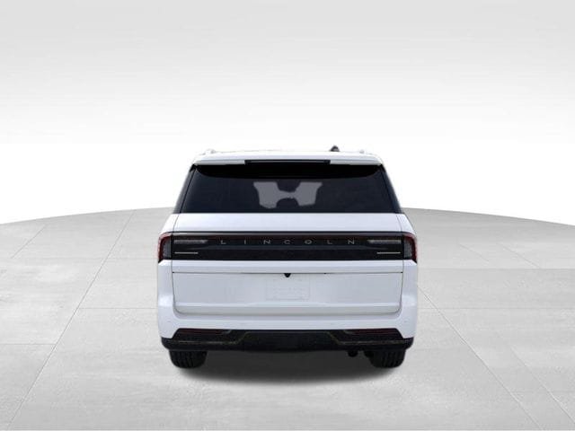 New 2026 Lincoln Navigator L Black Label AWD/4WD image 5