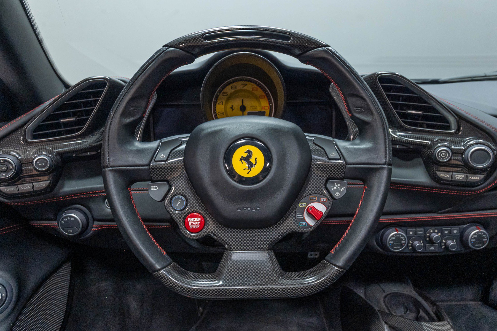 Used 2016 Ferrari 488 Spider RWD image 15
