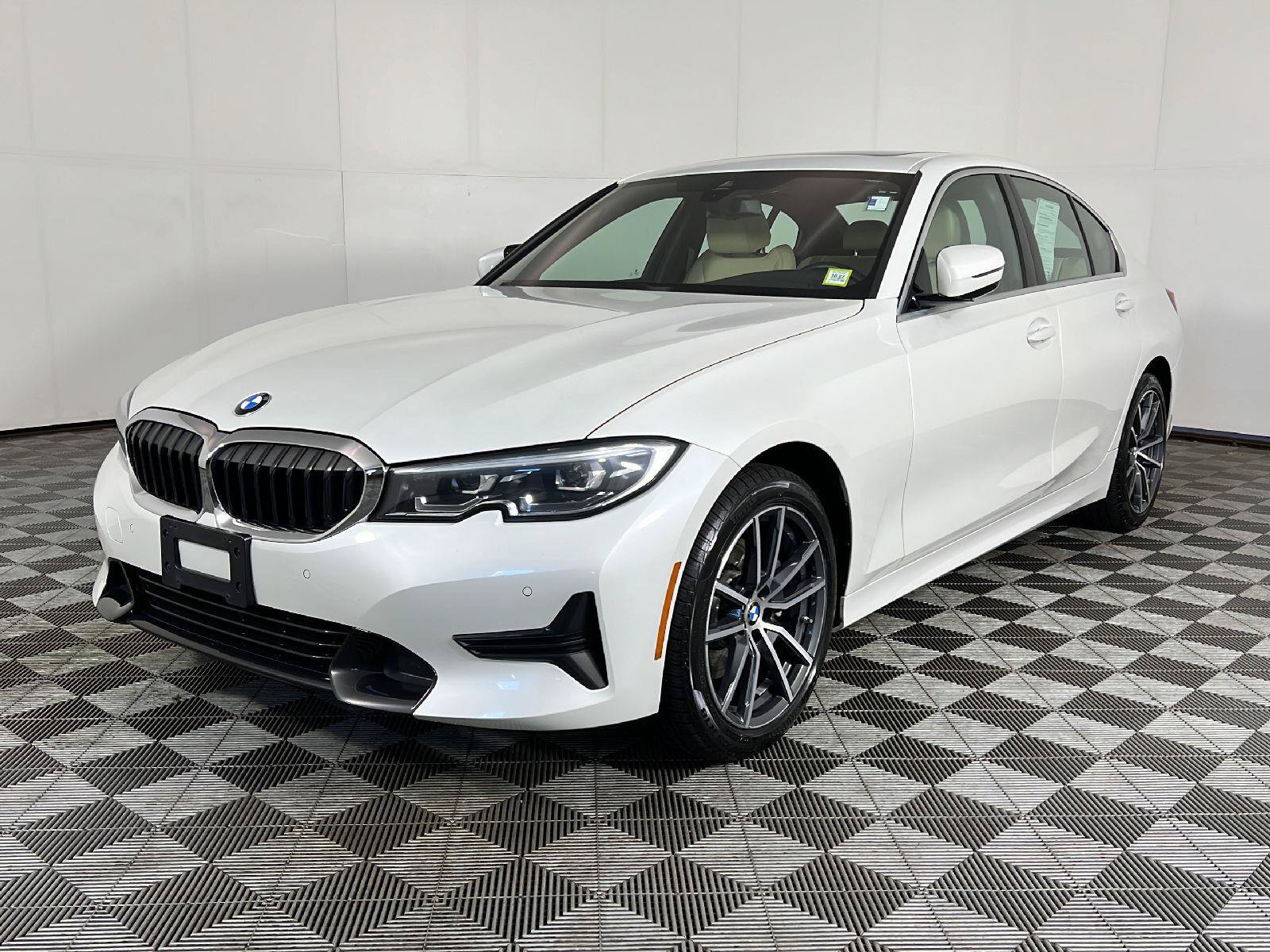 Used 2021 BMW 330i xDrive Sedan w/ Convenience Package AWD/4WD image 15