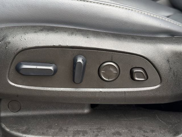 Used 2024 Buick Enclave Premium AWD/4WD image 27