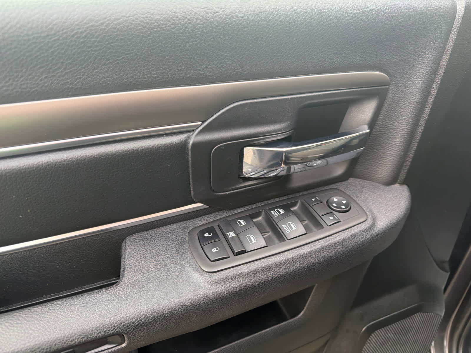 Used 2024 RAM 1500 Classic Warlock image 16