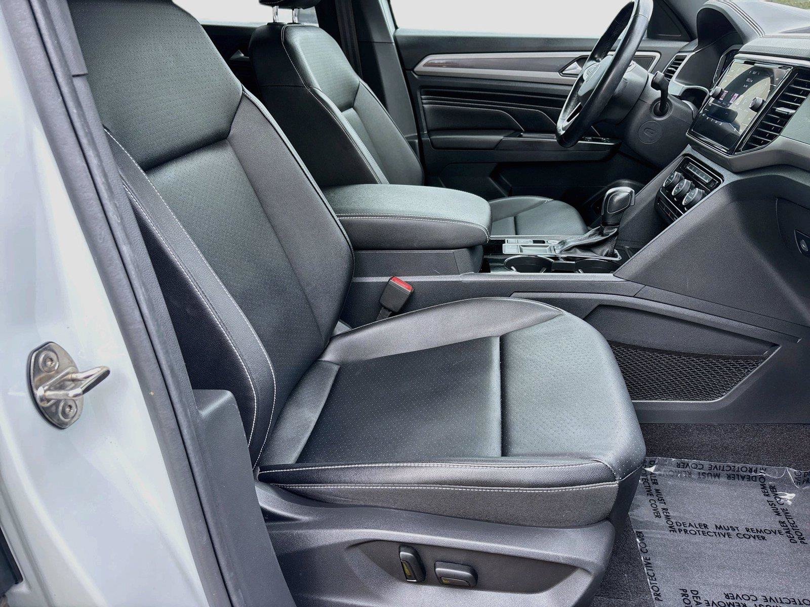 Used 2020 Volkswagen Atlas Cross Sport SEL FWD image 25