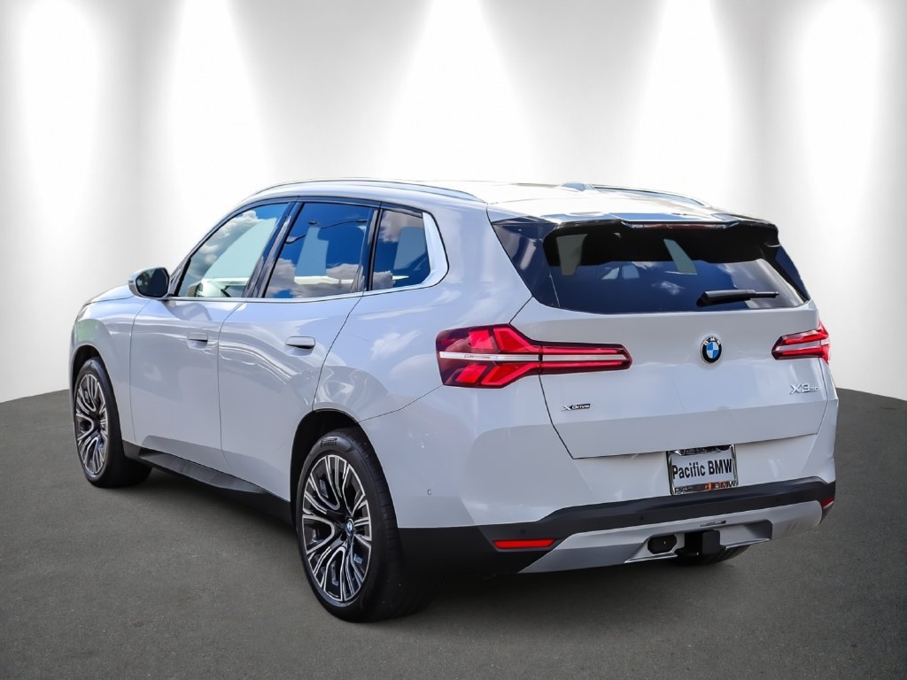 Used 2026 BMW X3 xDrive30i w/ Convenience Package AWD/4WD image 4