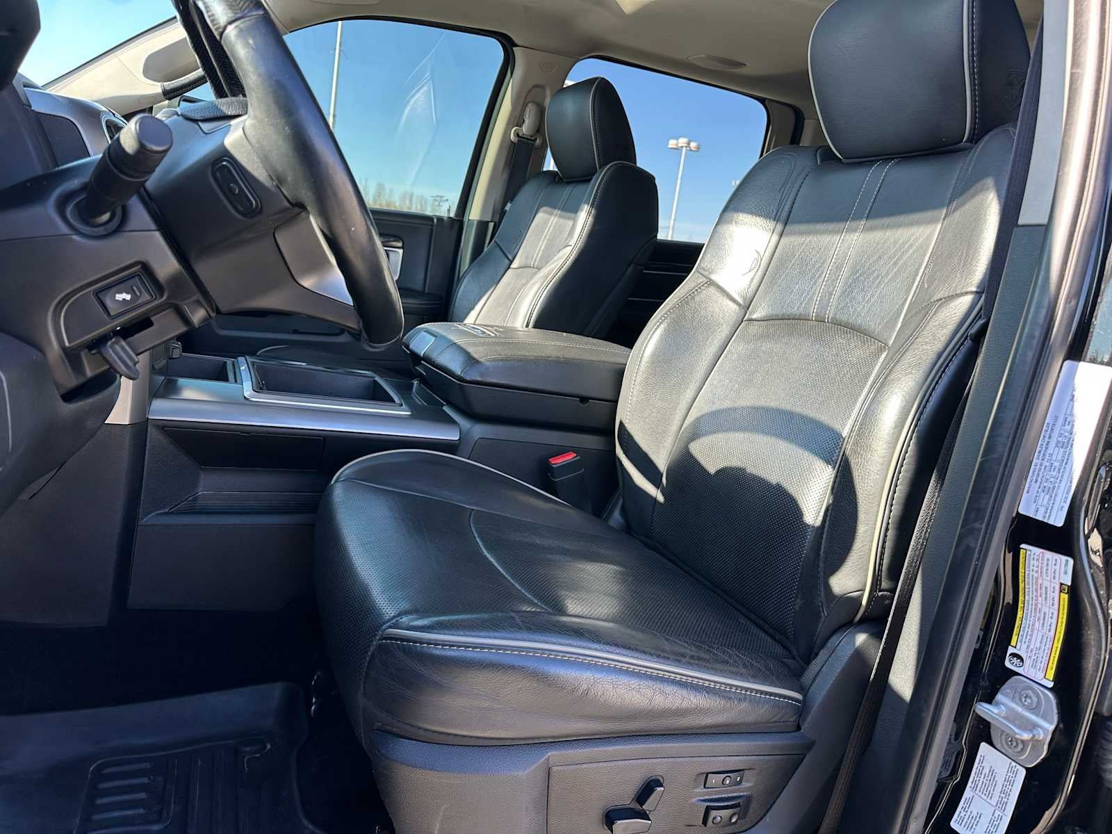 Used 2014 RAM 2500 Limited AWD/4WD image 21