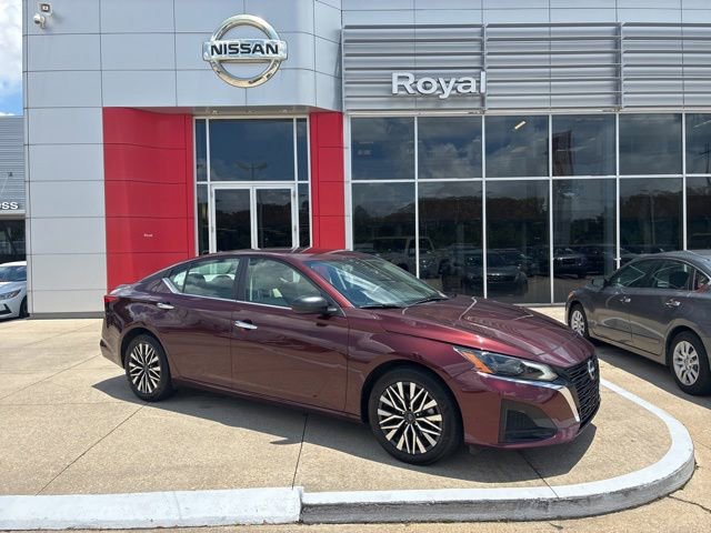 Used 2025 Nissan Altima 2.5 SV