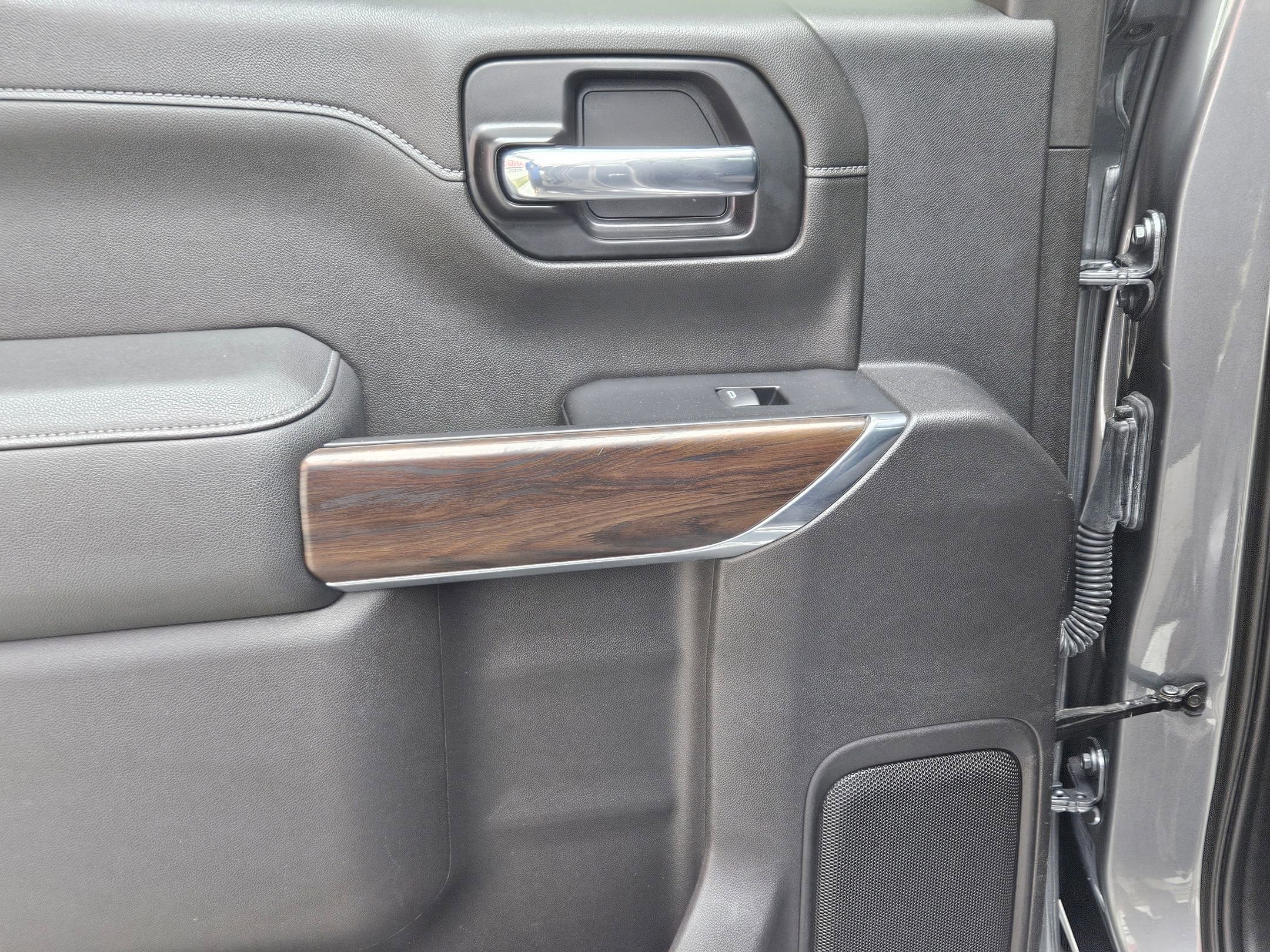 Used 2021 GMC Sierra 1500 SLT image 23