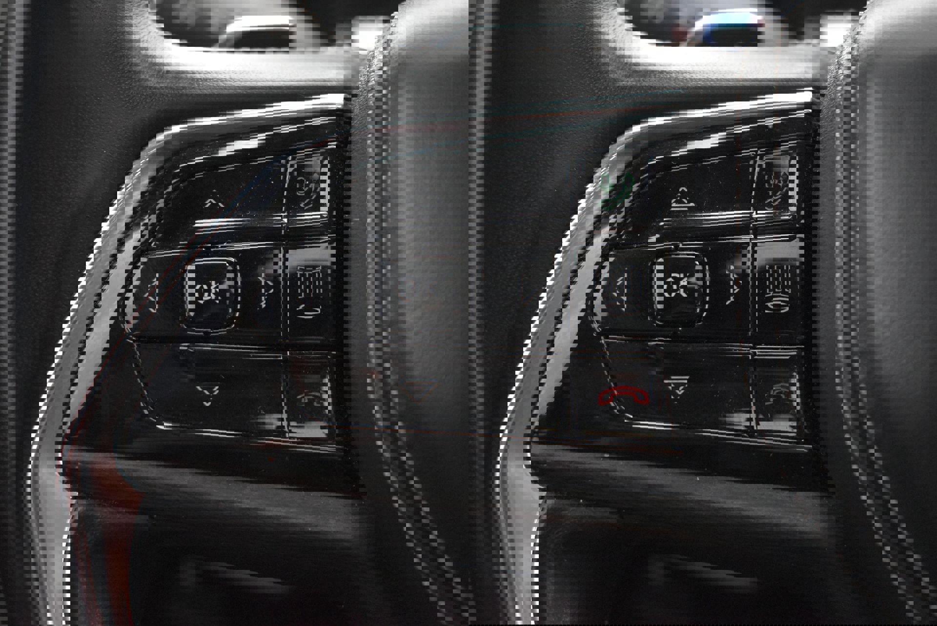 Used 2021 Jeep Grand Cherokee L Overland w/ Luxury Tech Group IV image 23