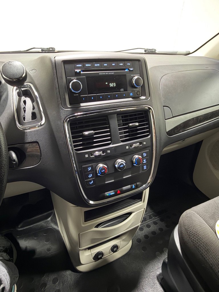 Used 2013 RAM C/V Tradesman image 14