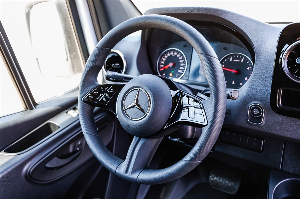 New 2025 Mercedes-Benz Sprinter 2500 image 13