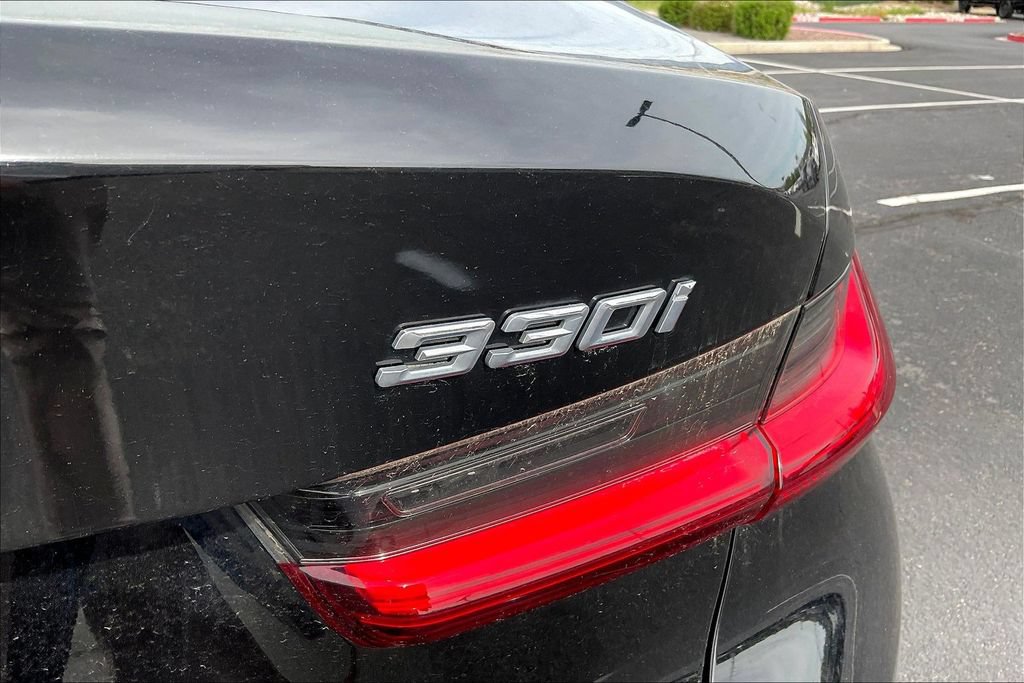 Used 2019 BMW 330i xDrive Sedan w/ Driving Assistance Package AWD/4WD image 24
