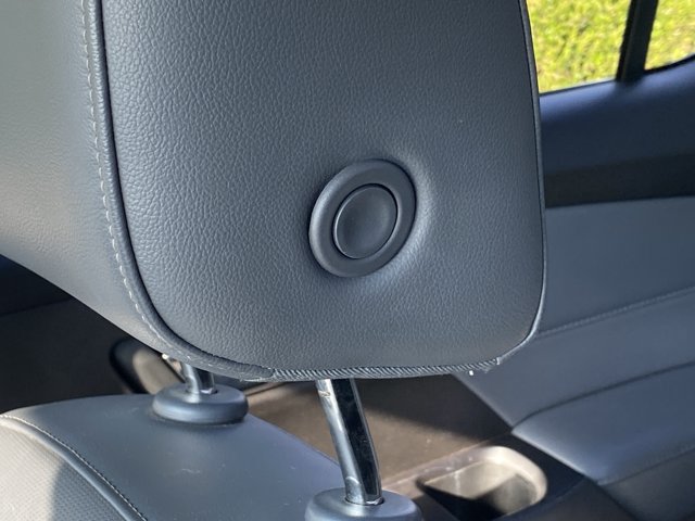 Used 2019 Chevrolet Traverse Premier AWD/4WD image 36