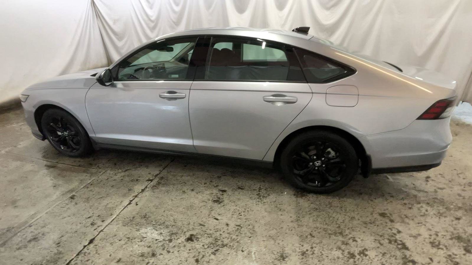 Certified 2025 Honda Accord SE image 10