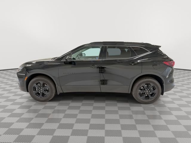 New 2025 Chevrolet Blazer LT w/ Midnight/Sport Edition FWD image 6