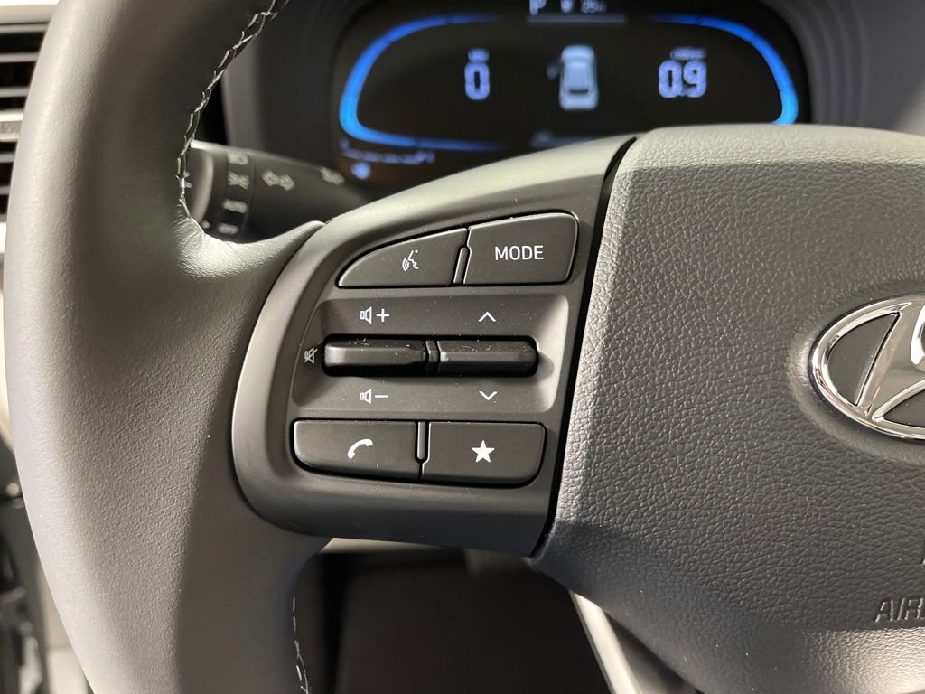 New 2026 Hyundai Venue SEL FWD image 30